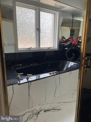 707 Kennedy Drive photo 36