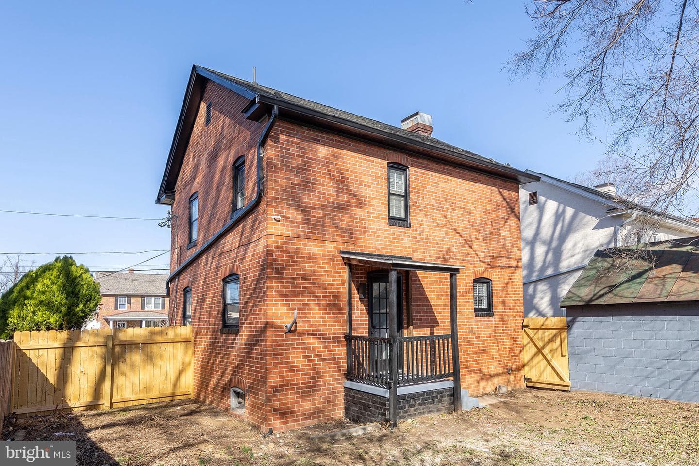 629 National Avenue photo 26