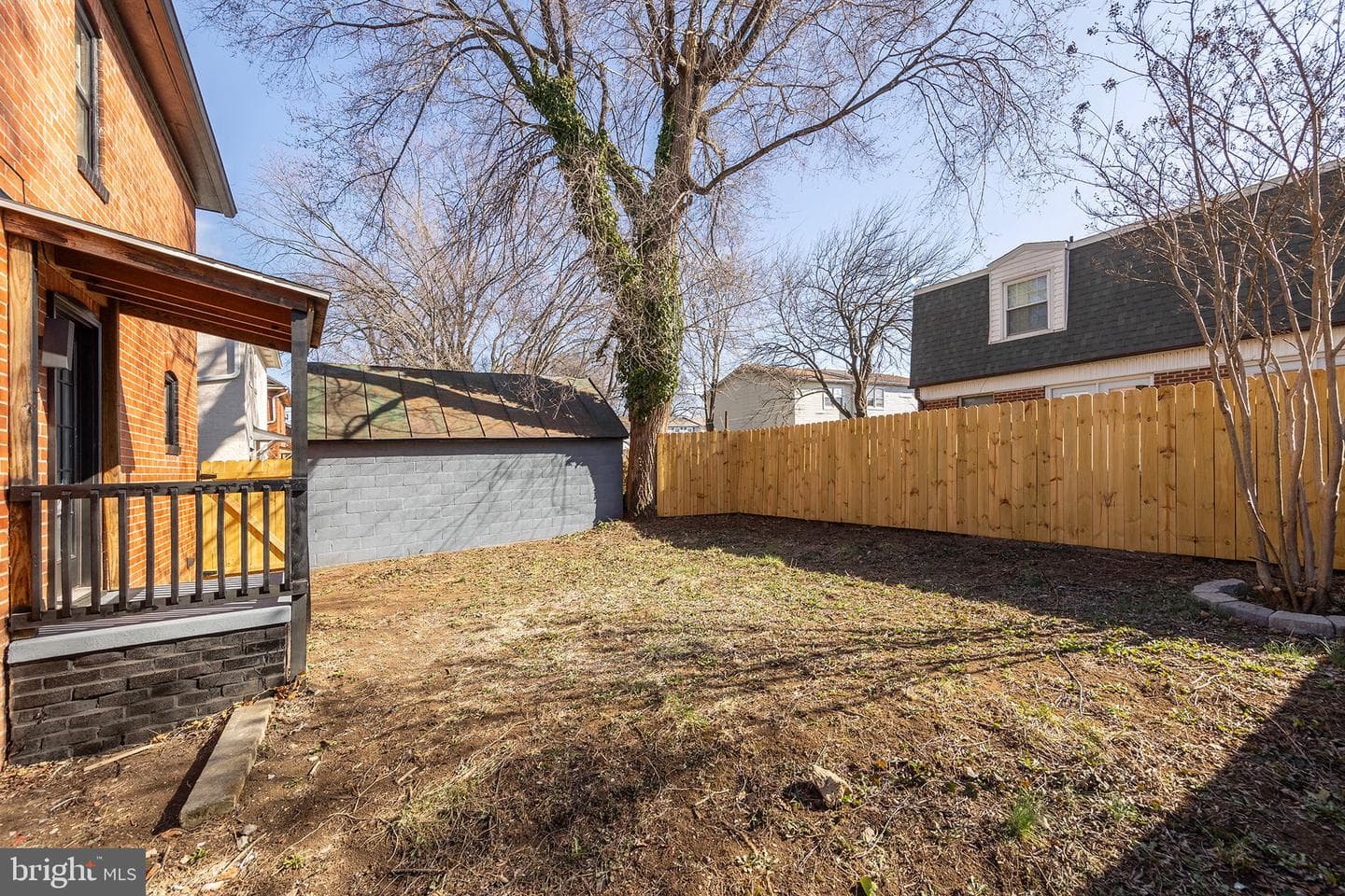 629 National Avenue photo 27