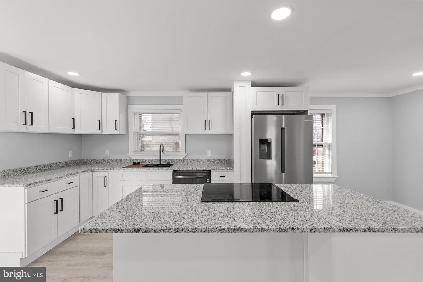 629 National Avenue photo 3
