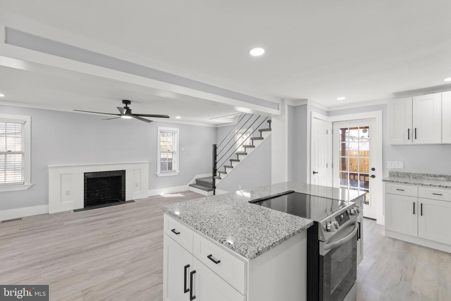 629 National Avenue photo 9