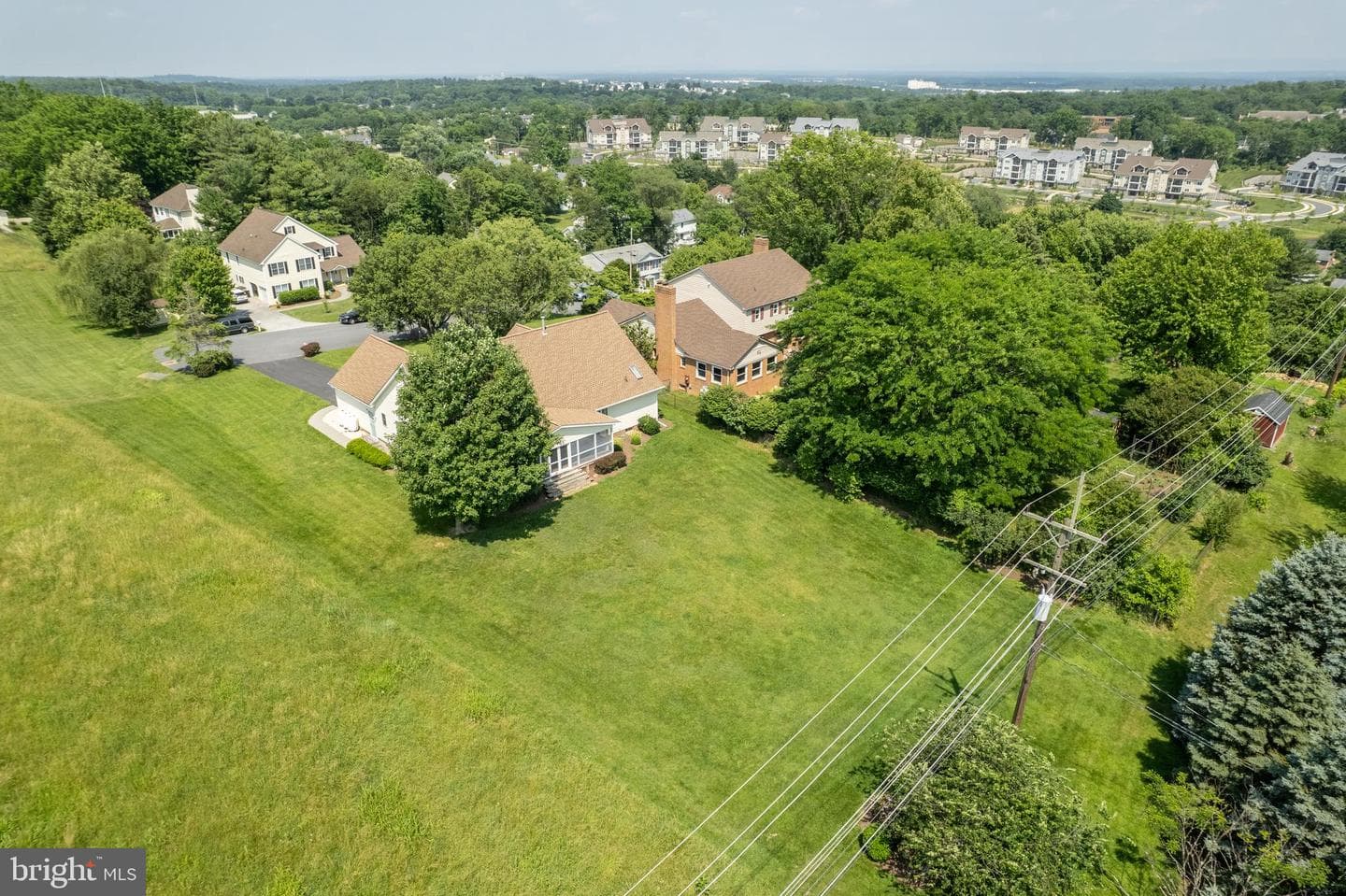 1629 Pondview Drive photo 44