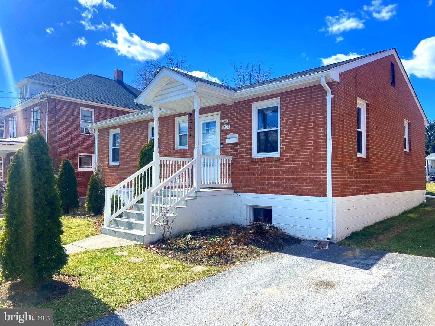 205 Parkway Street photo 2