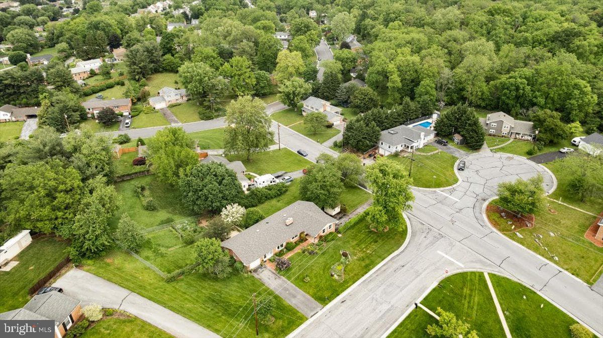 331 Ridge Avenue photo 38
