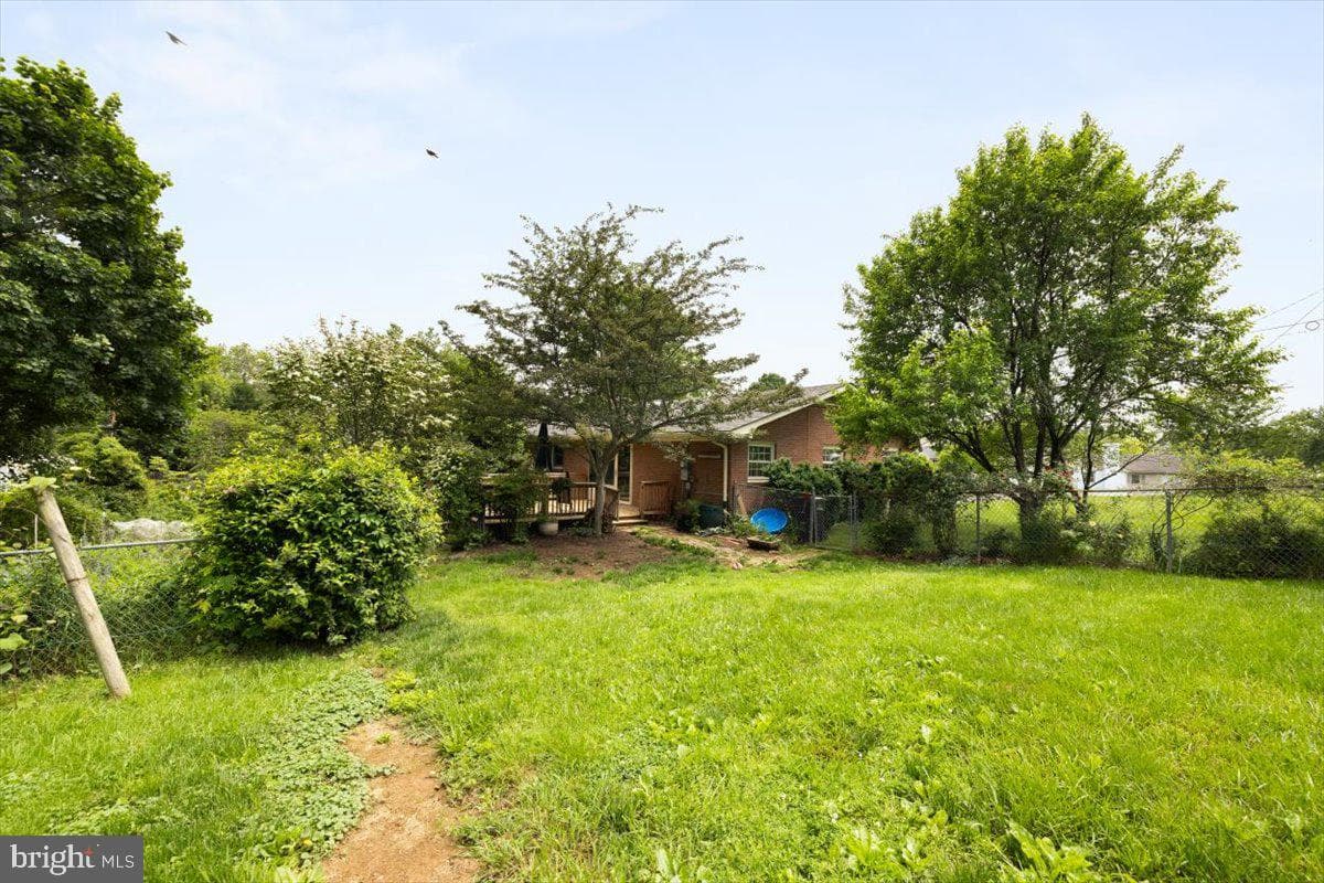 331 Ridge Avenue photo 41