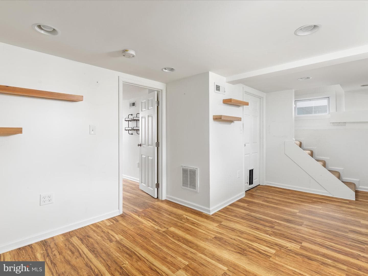 601 Gray Avenue photo 33