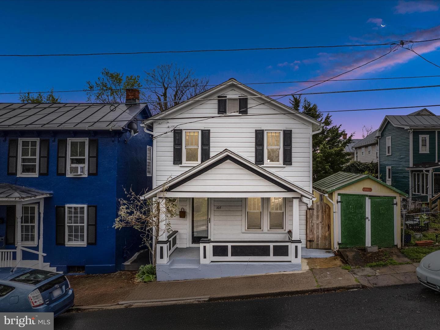 107 E Monmouth Street photo 1