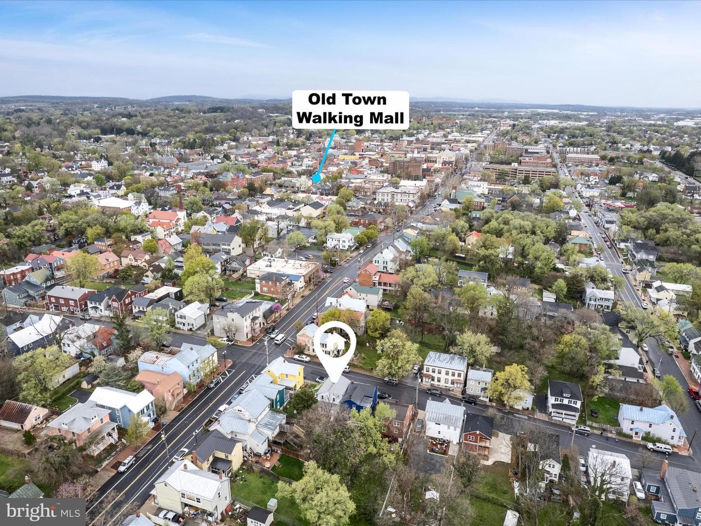 107 E Monmouth Street photo 37