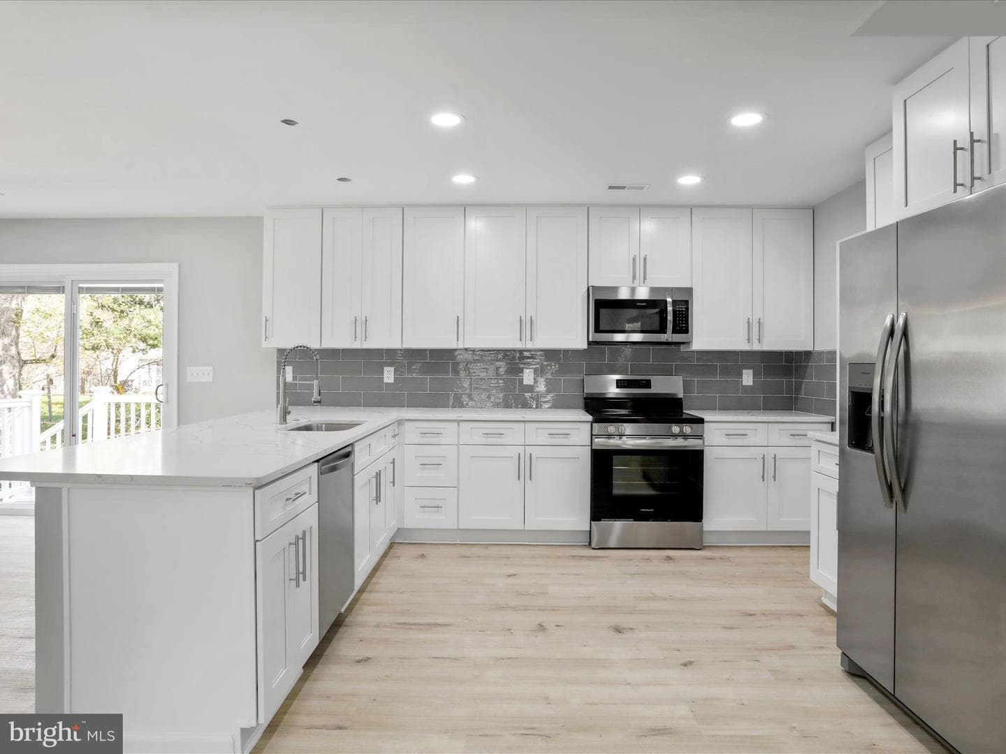 212 Allison Avenue photo 11