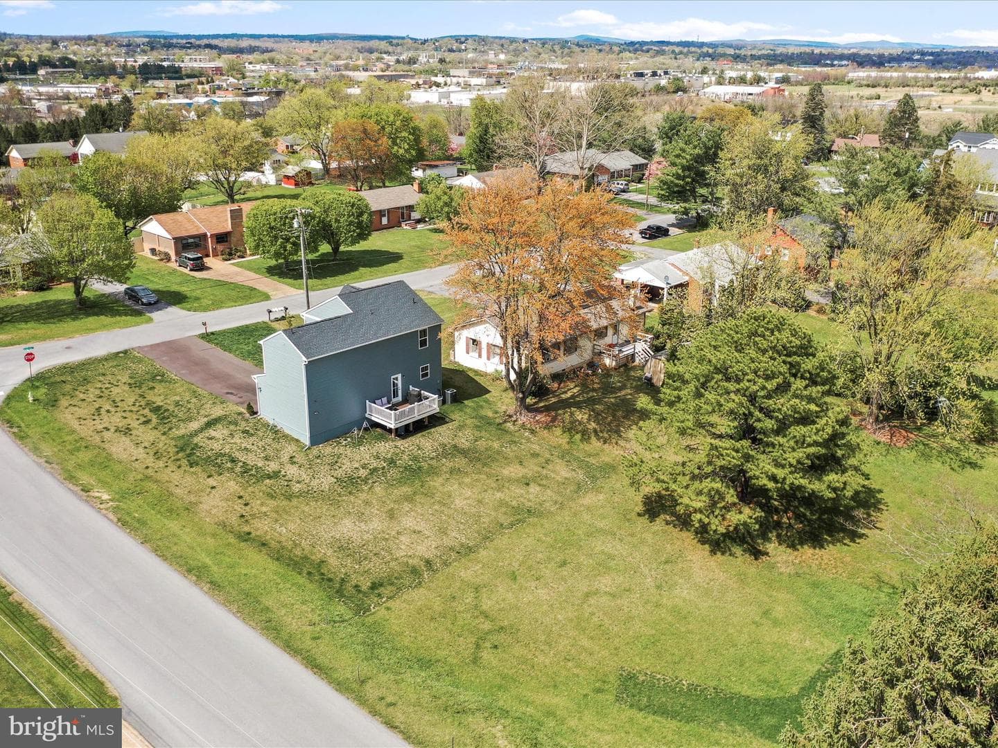 2824 Broadview Street photo 34