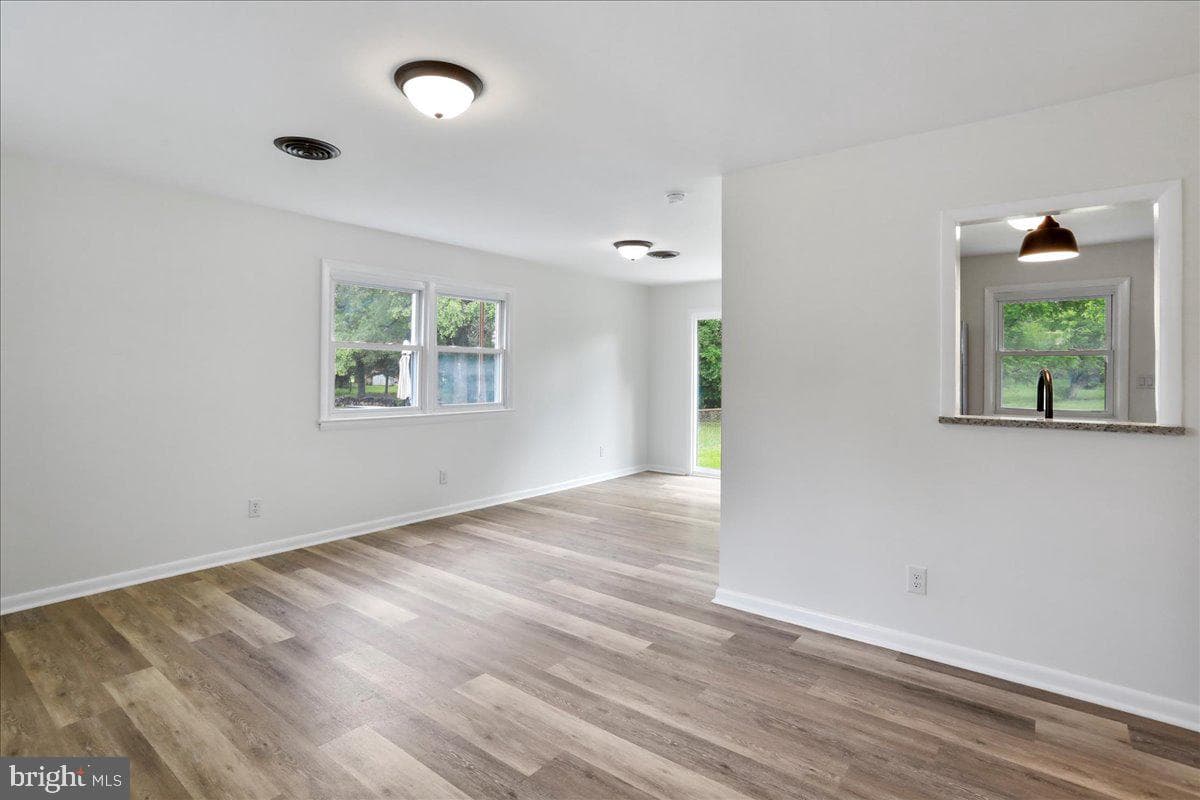 12 Montague Circle photo 10