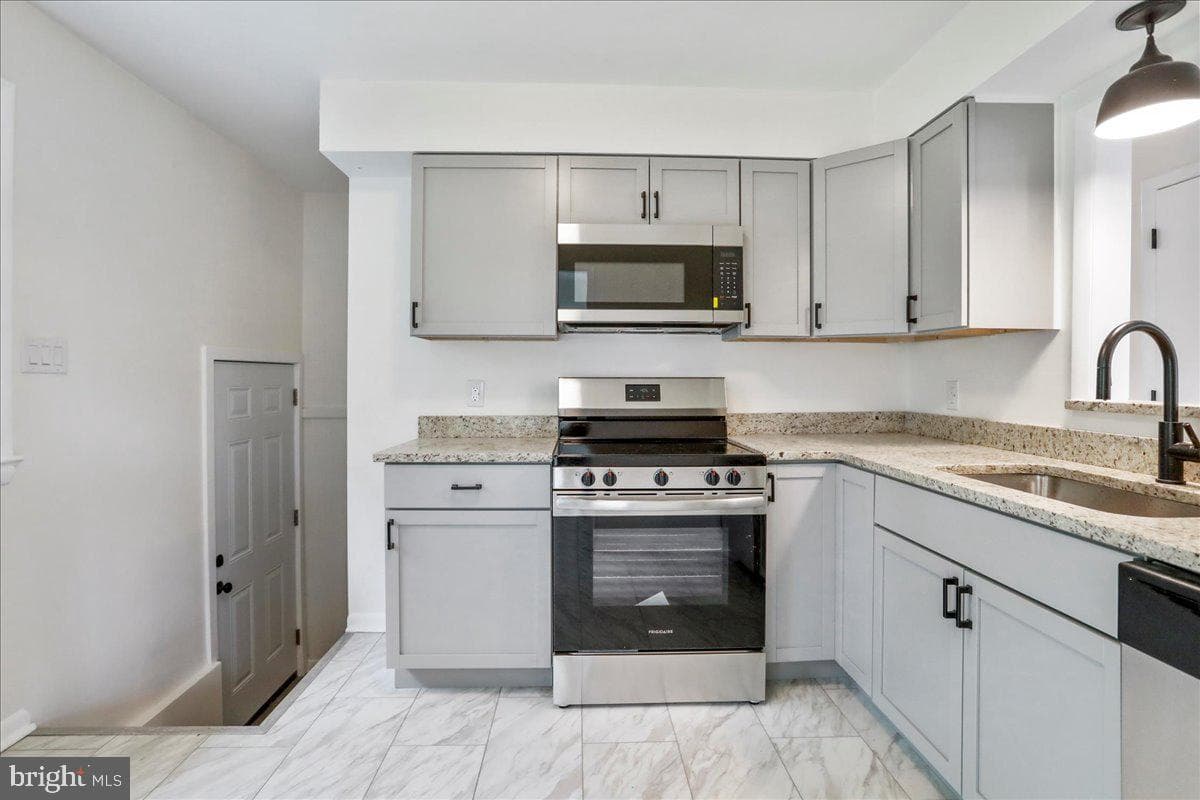 12 Montague Circle photo 7