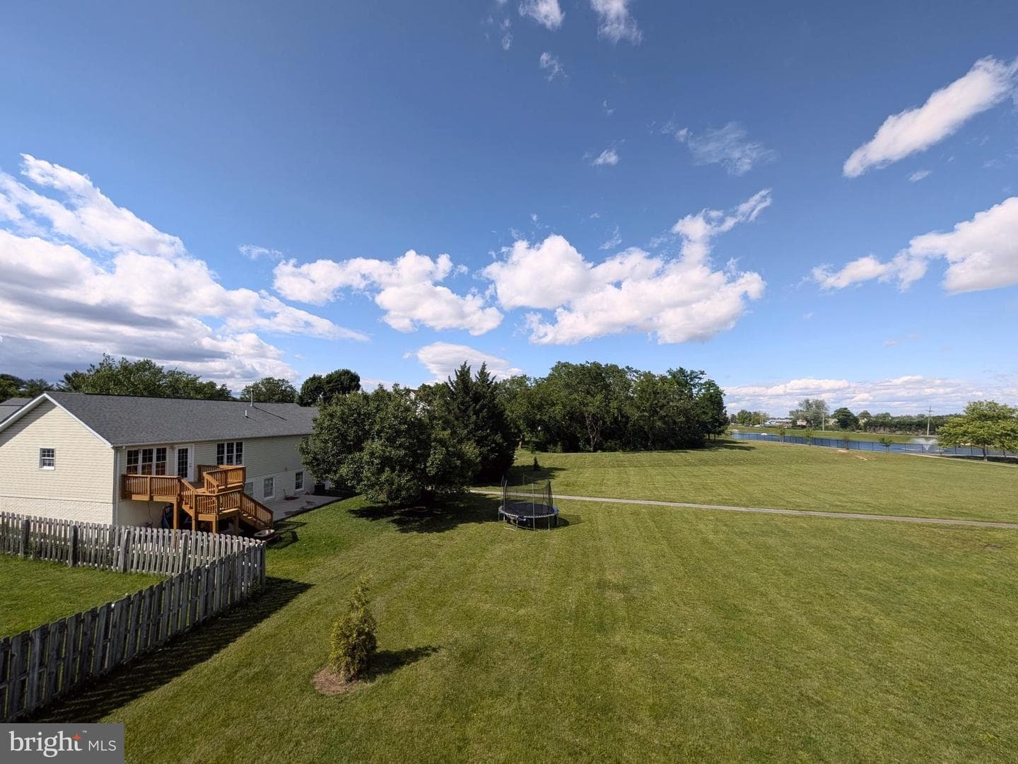 2620 Stonegate Drive photo 8