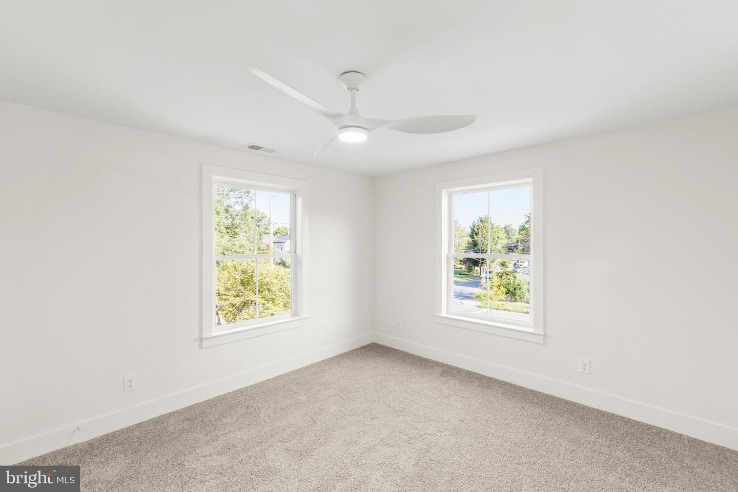 703 National Avenue photo 37