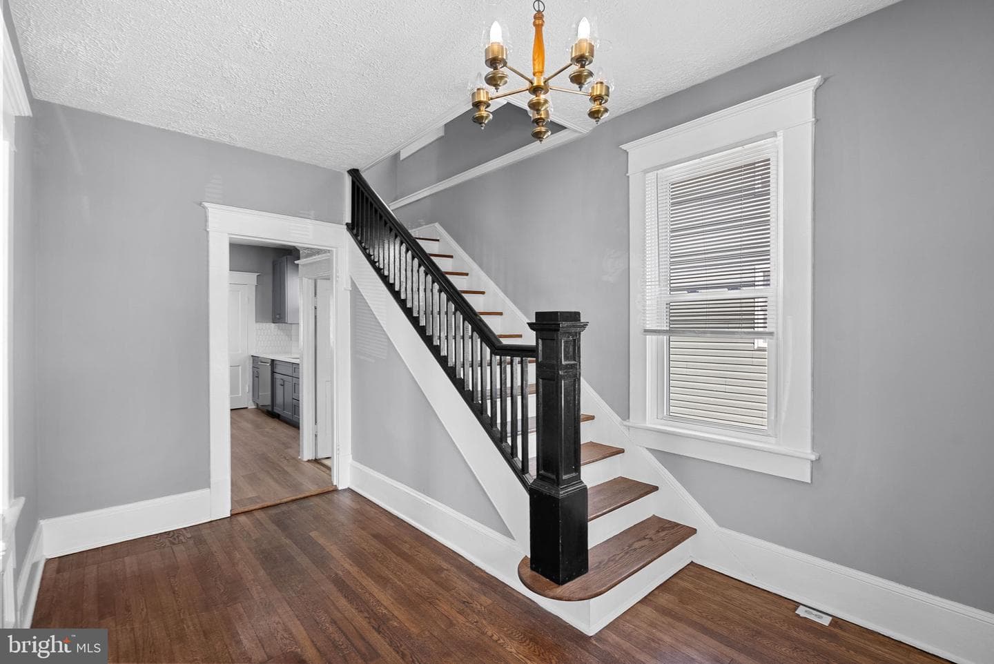 317 Gray Avenue photo 9