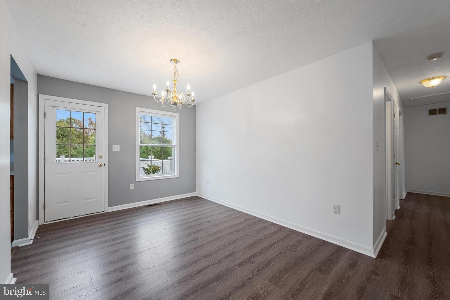 290 Green Street photo 10
