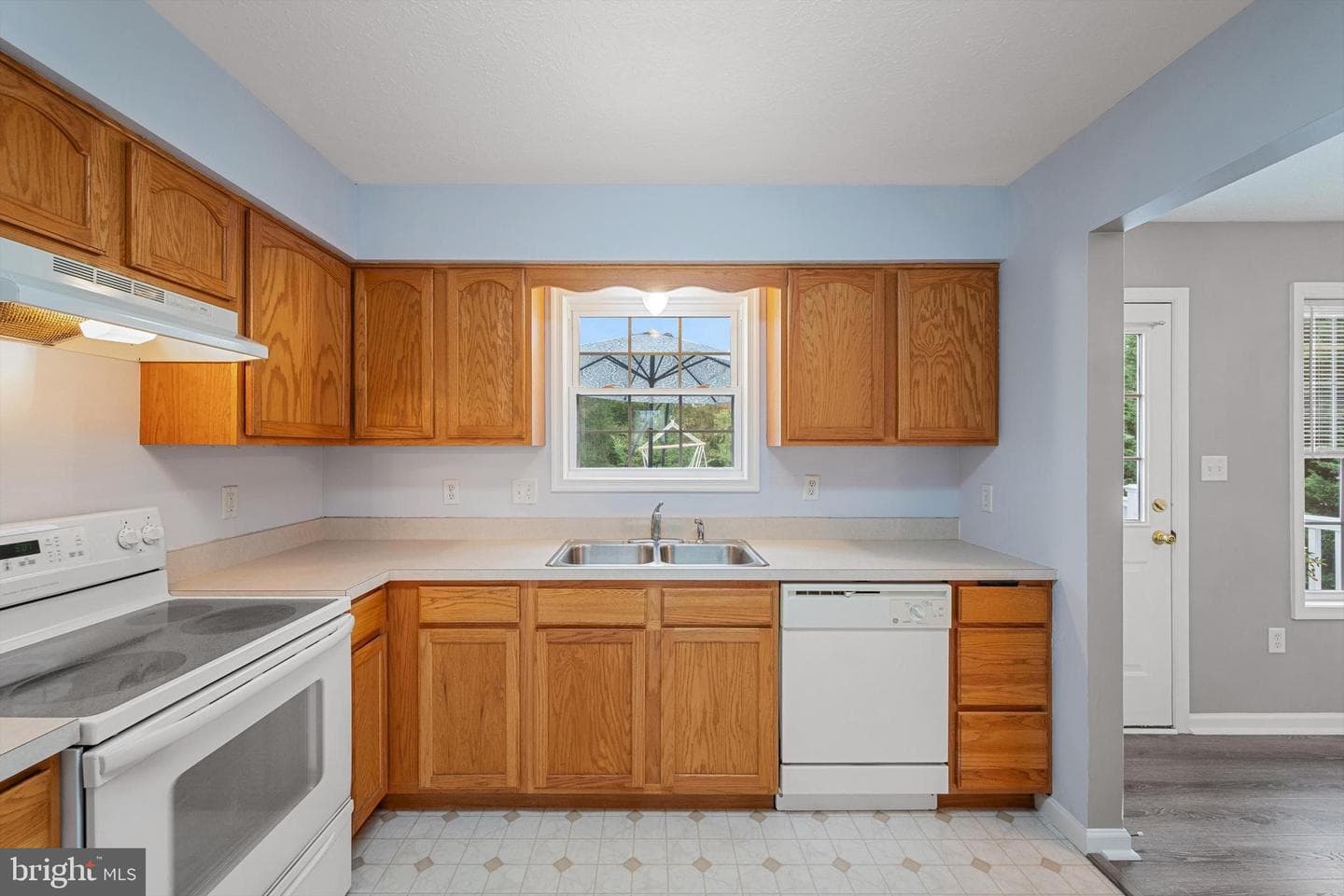 290 Green Street photo 14