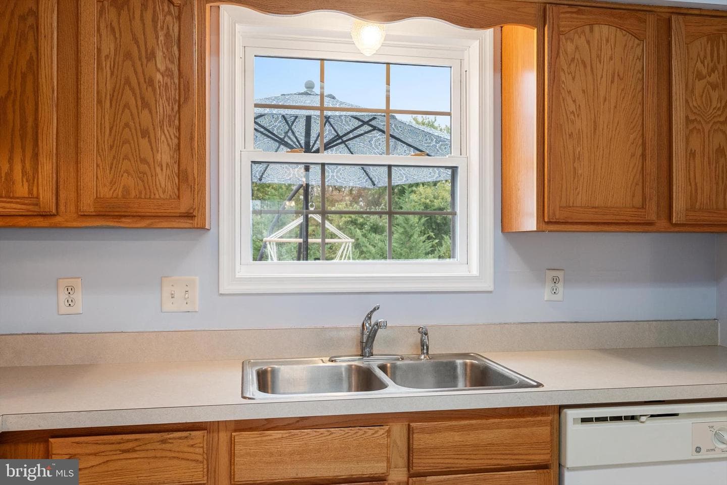 290 Green Street photo 16