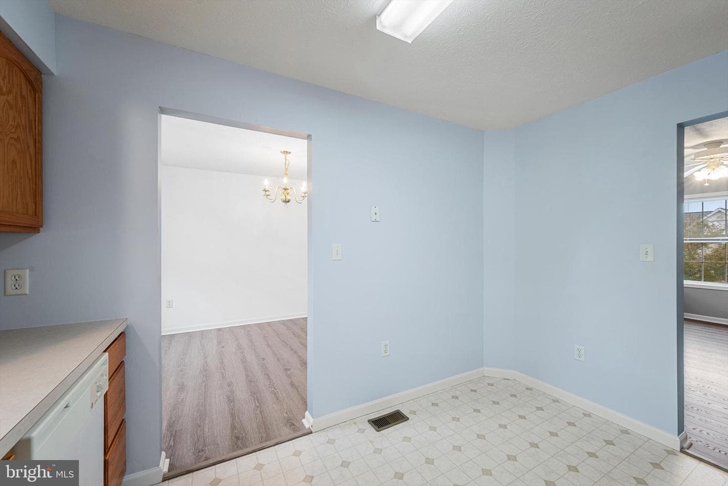 290 Green Street photo 17