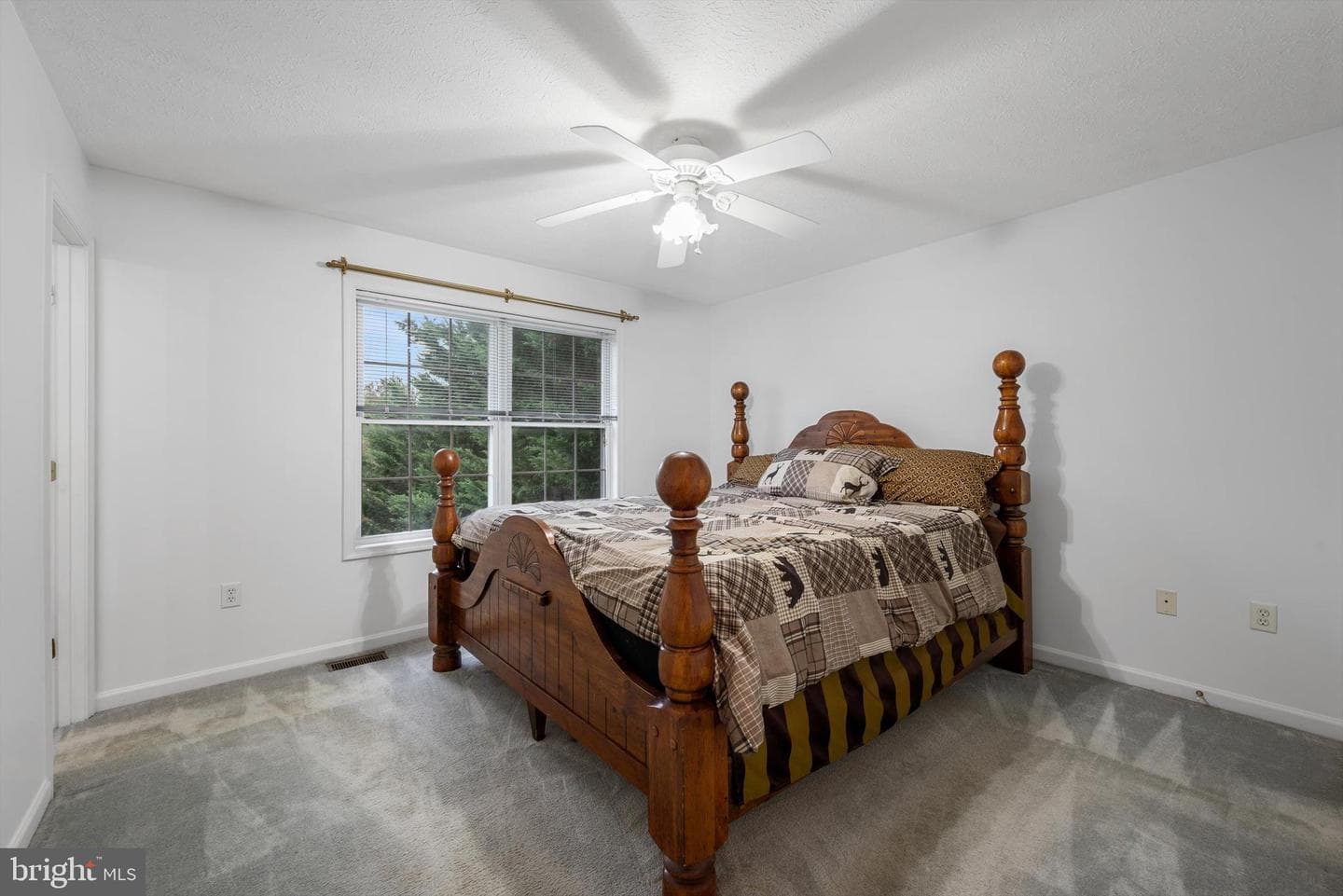 290 Green Street photo 22
