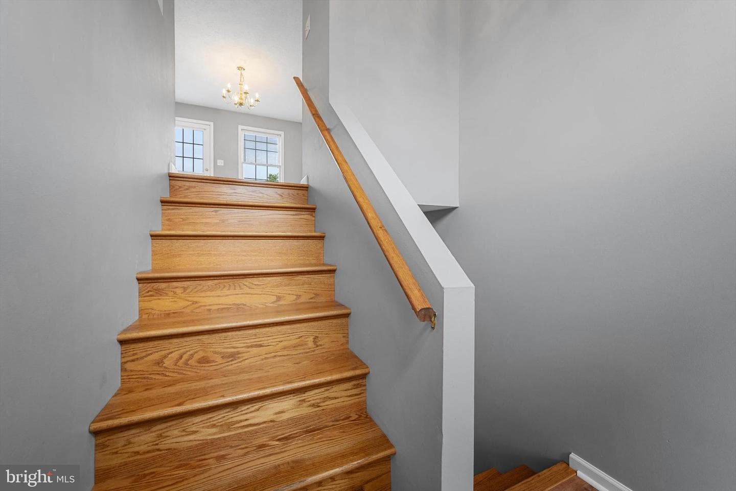 290 Green Street photo 25