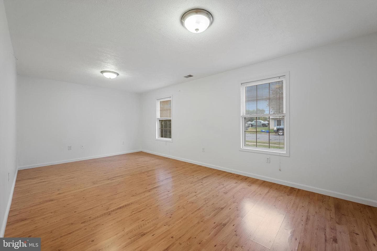 290 Green Street photo 26