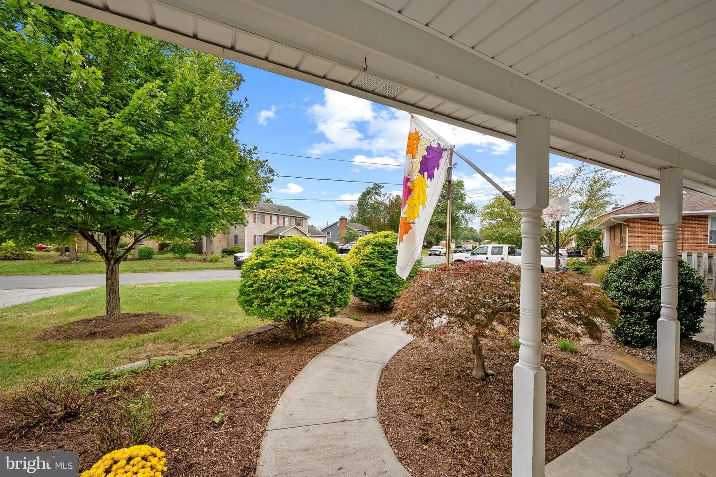 118 Russellcroft Road photo 3