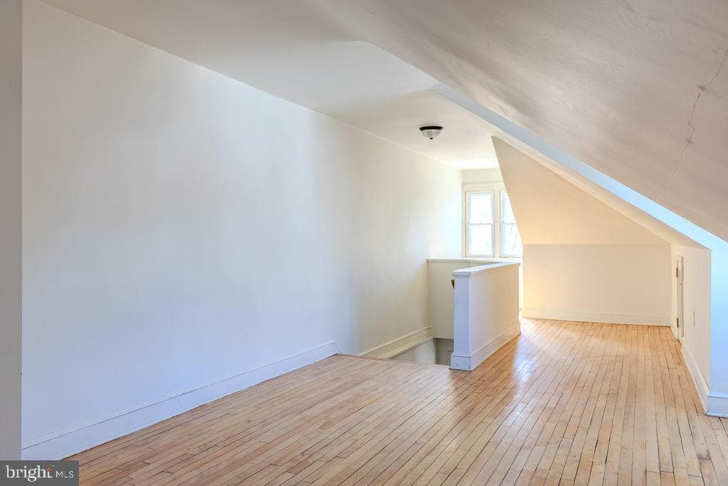 10-12 W Cecil Street photo 59