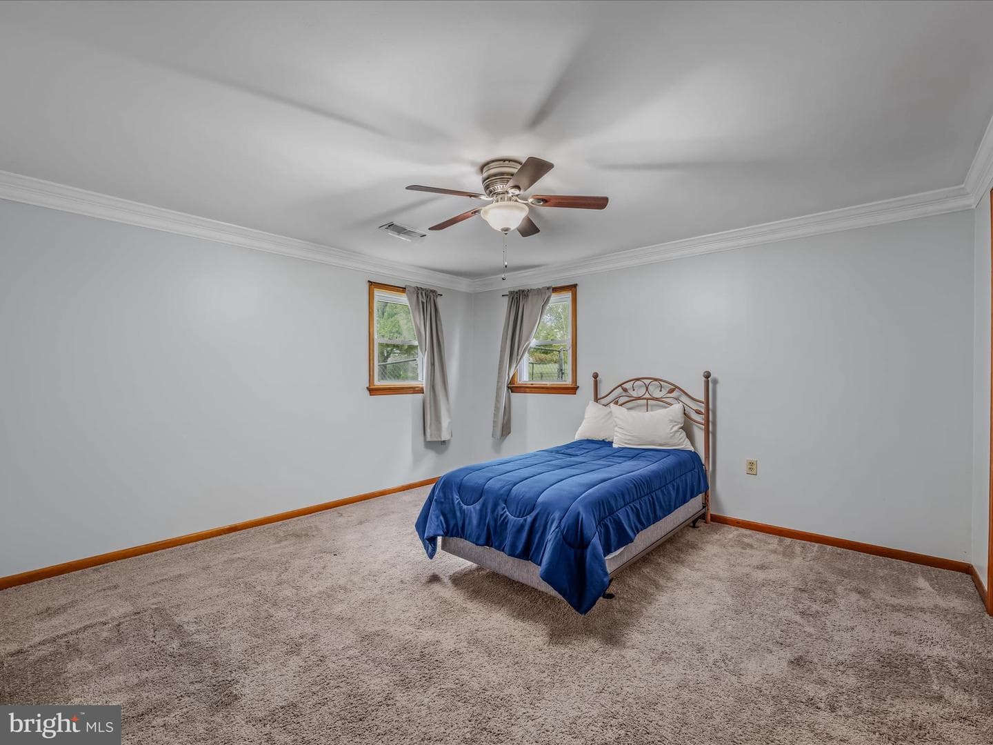 461 Imperial Street photo 24