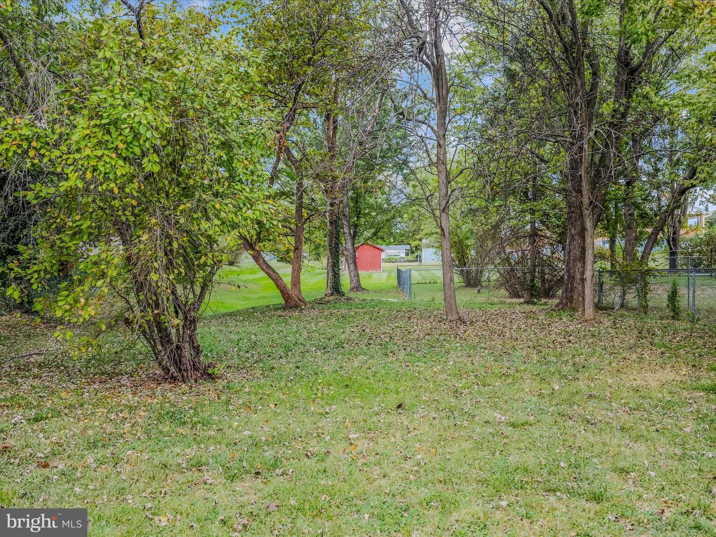 461 Imperial Street photo 35