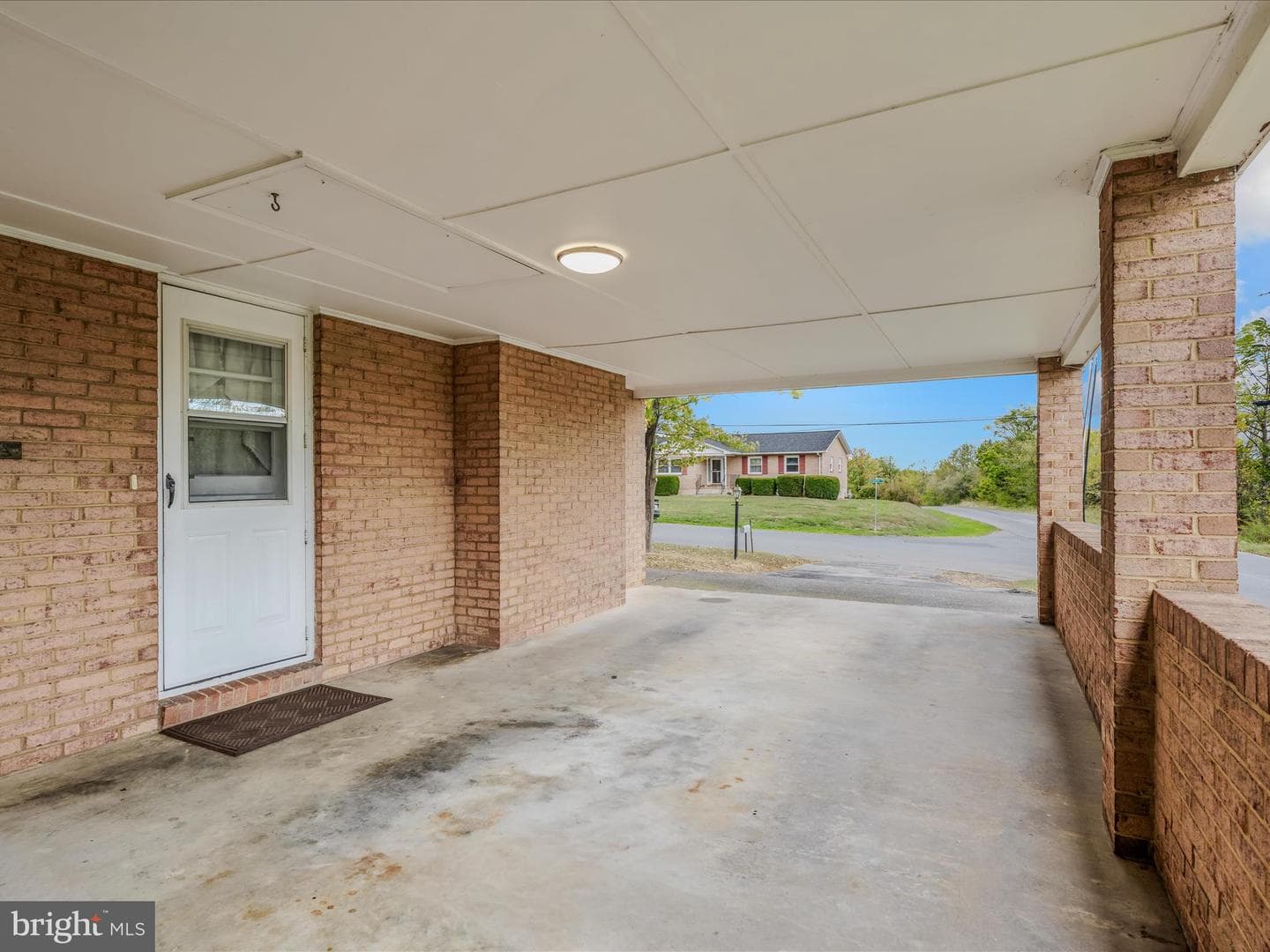 461 Imperial Street photo 38
