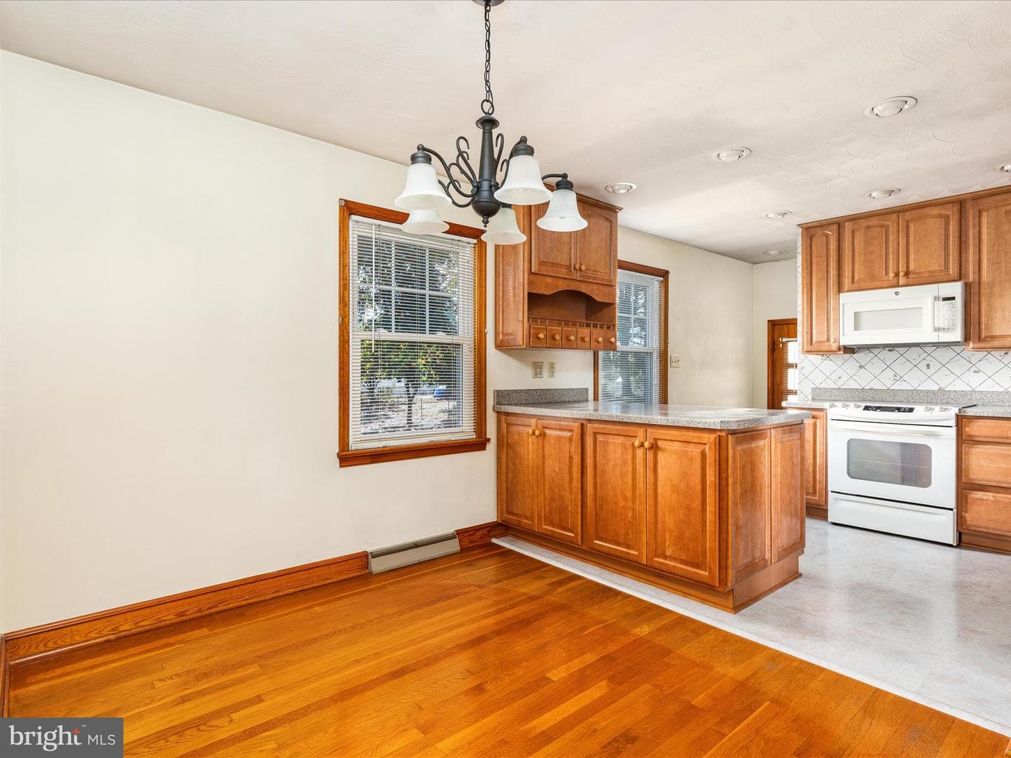 312 Fox Drive photo 7
