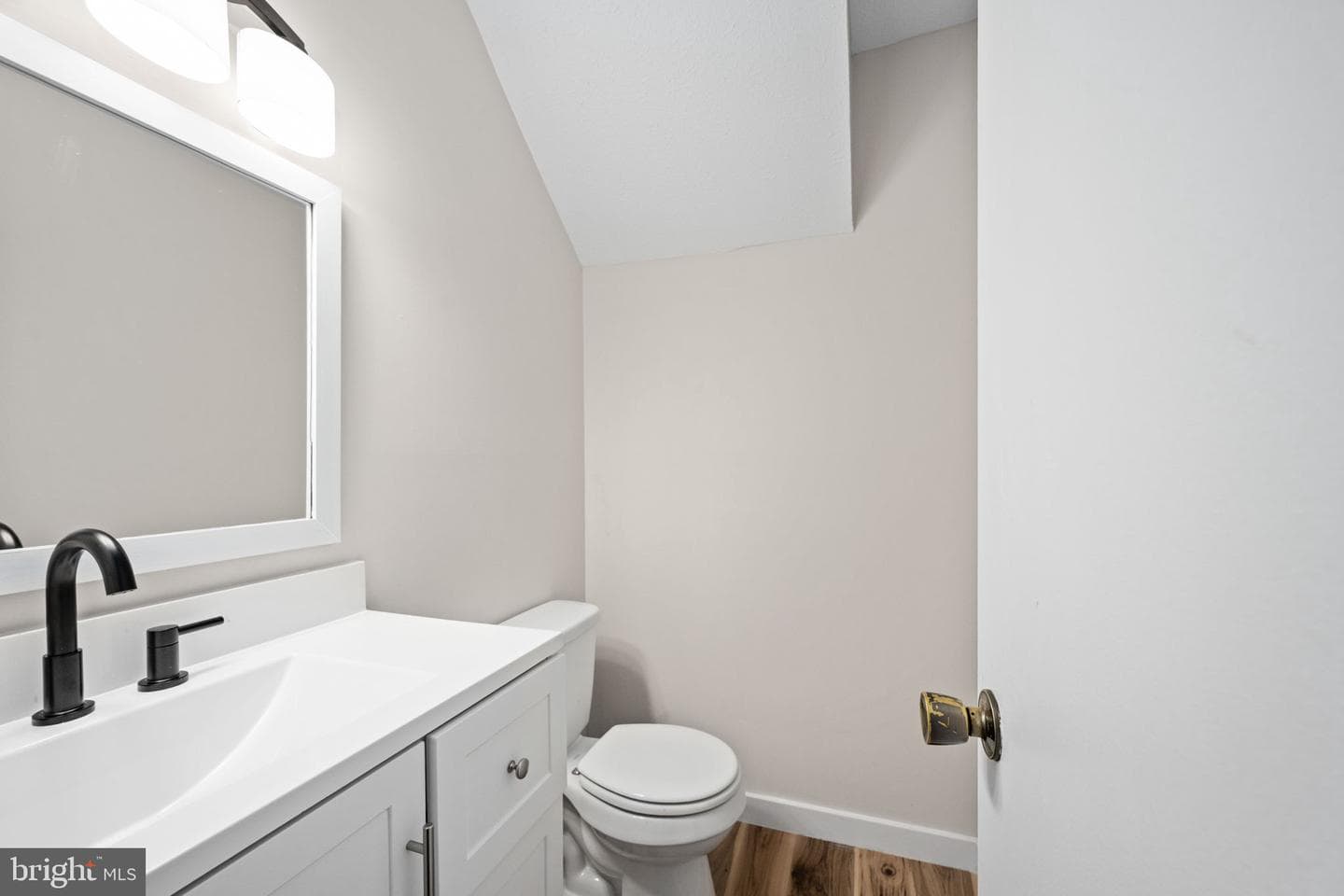 26 Jackson Avenue photo 9