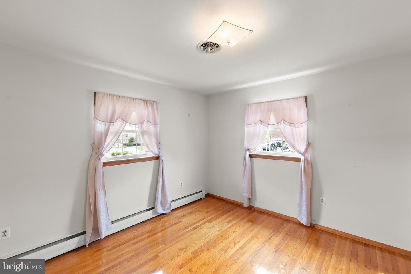 101 Molden Drive photo 17