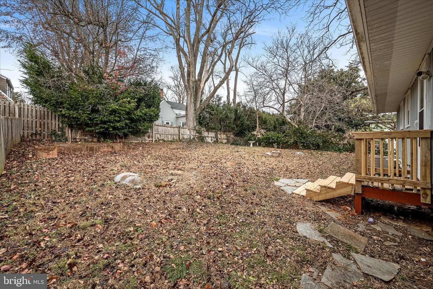 127 Shirley Street photo 32