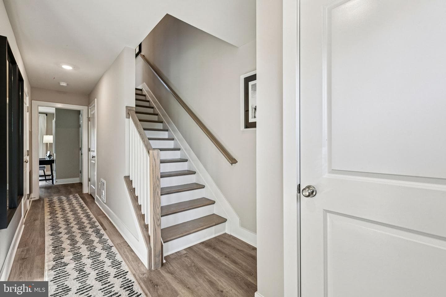1817 Harvest Drive photo 4