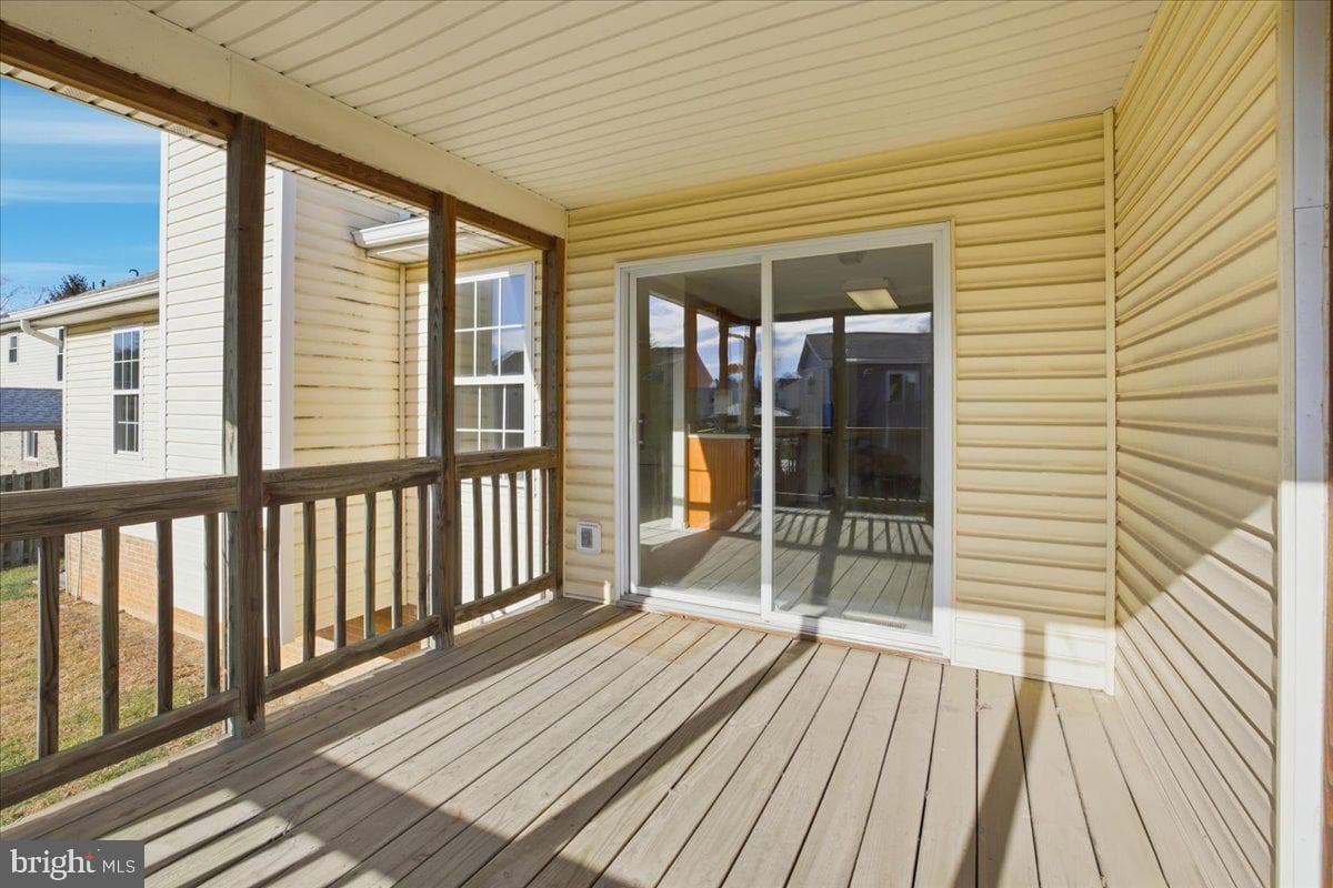 309 W Tevis Street photo 21