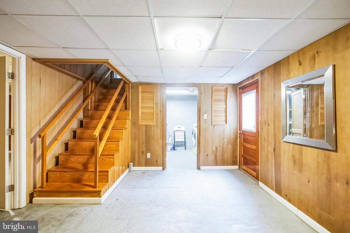 323 Russelcroft Road photo 12