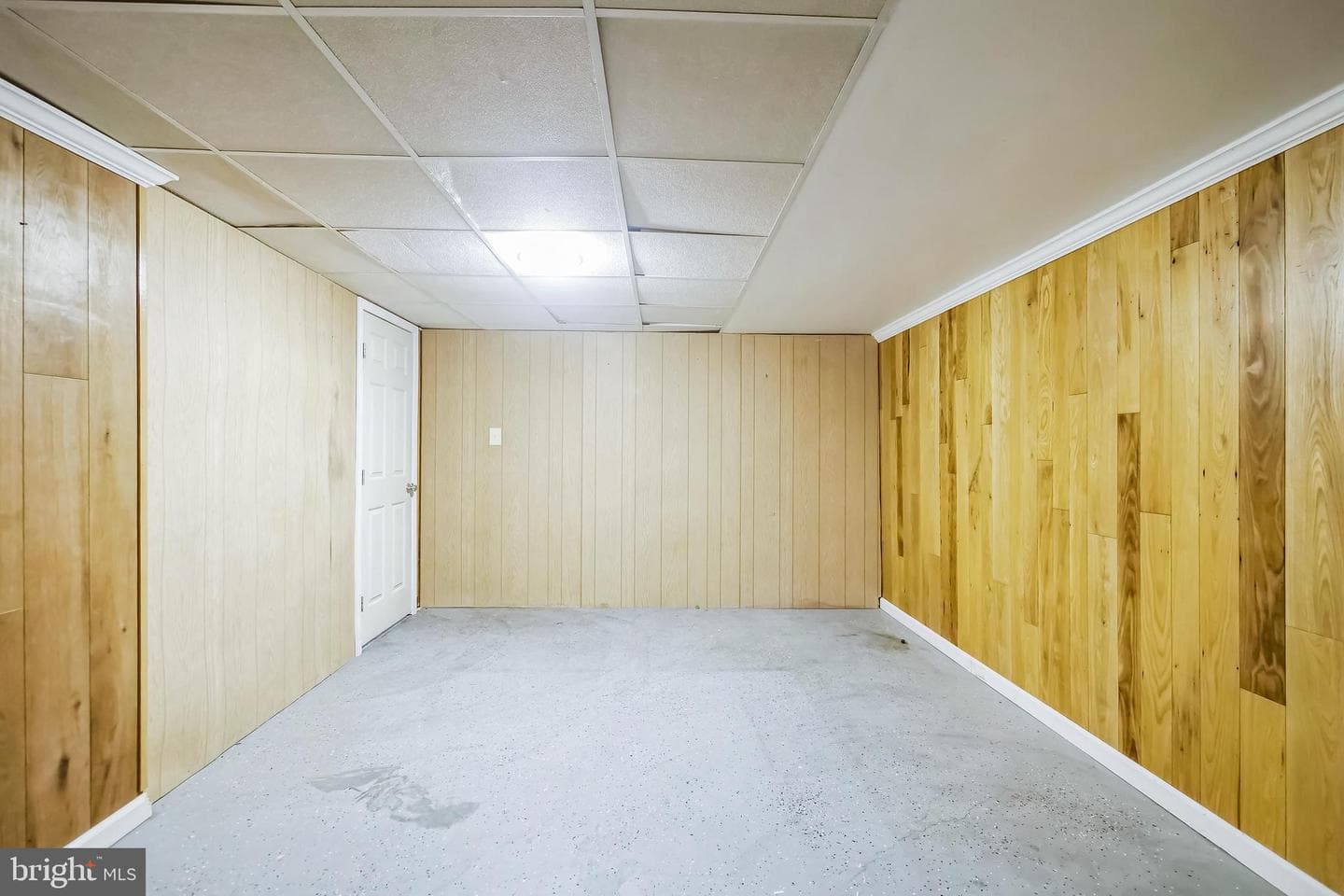 323 Russelcroft Road photo 14