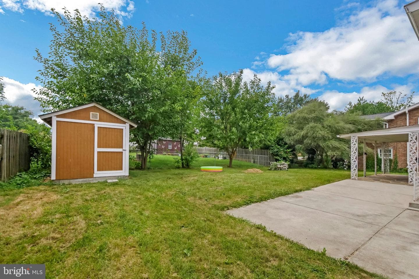 323 Russelcroft Road photo 19