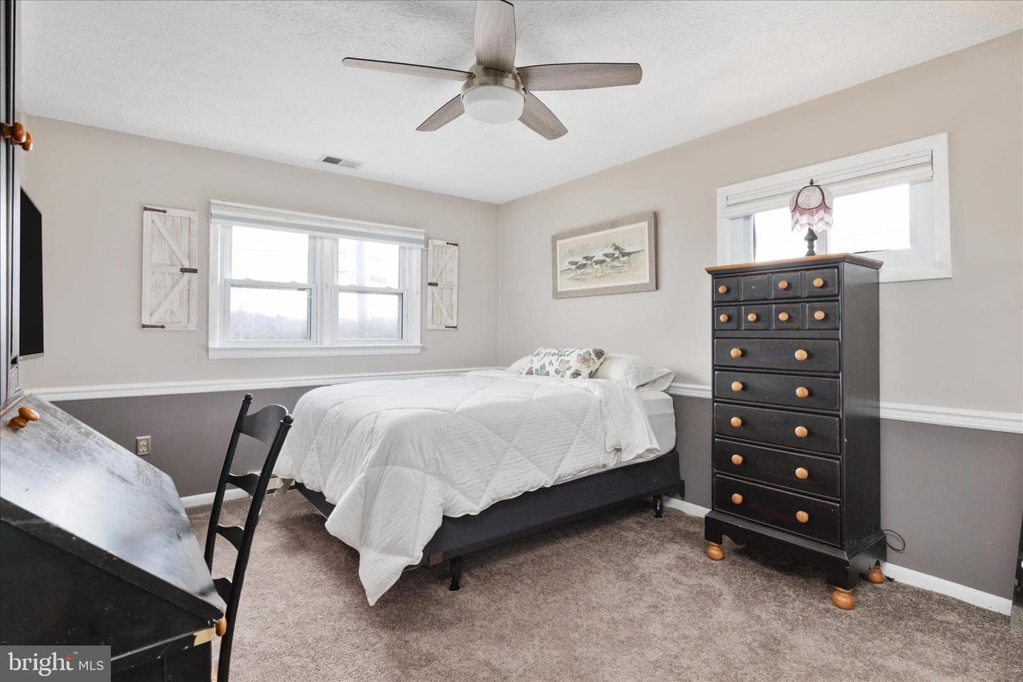 519 Whitacre Street photo 23
