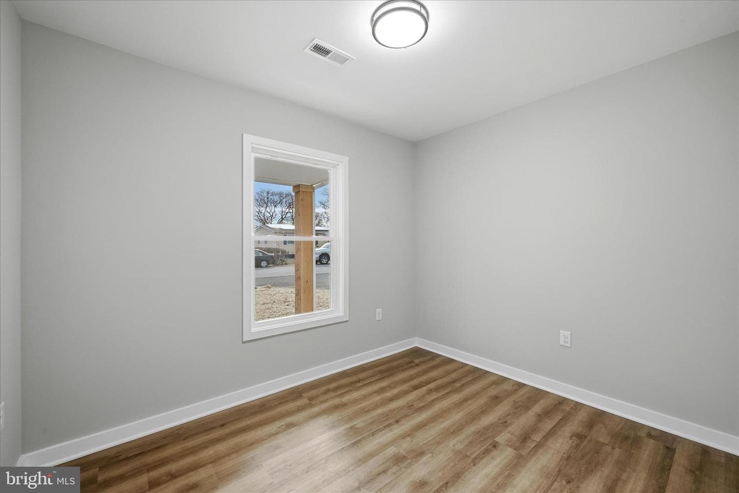 217 Myrtle Avenue photo 24