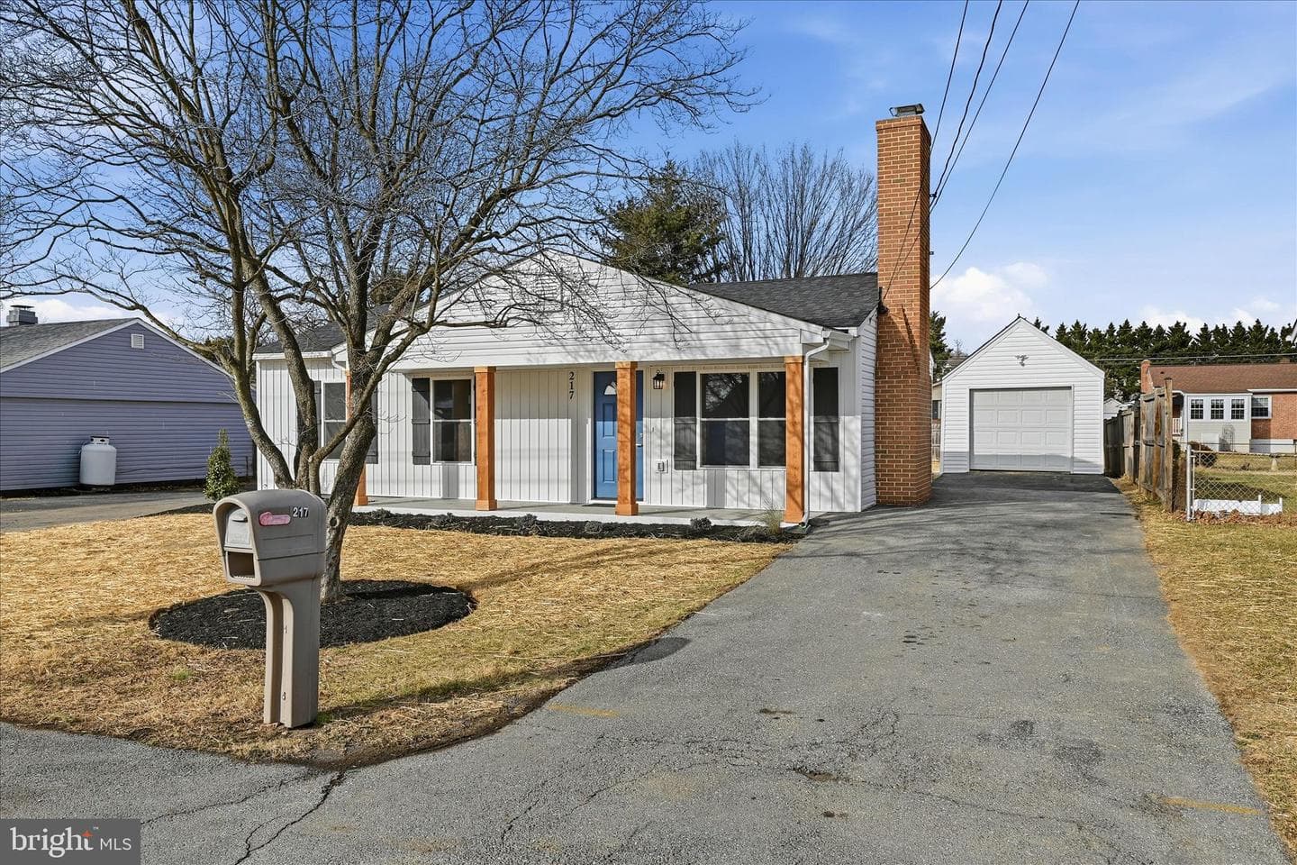 217 Myrtle Avenue photo 3