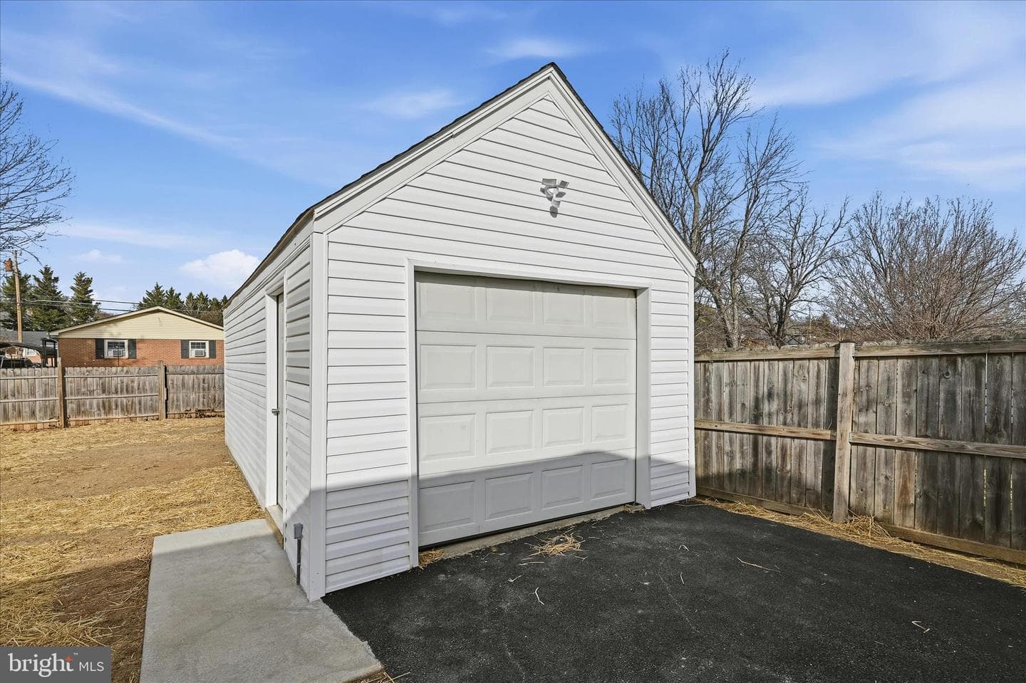 217 Myrtle Avenue photo 32