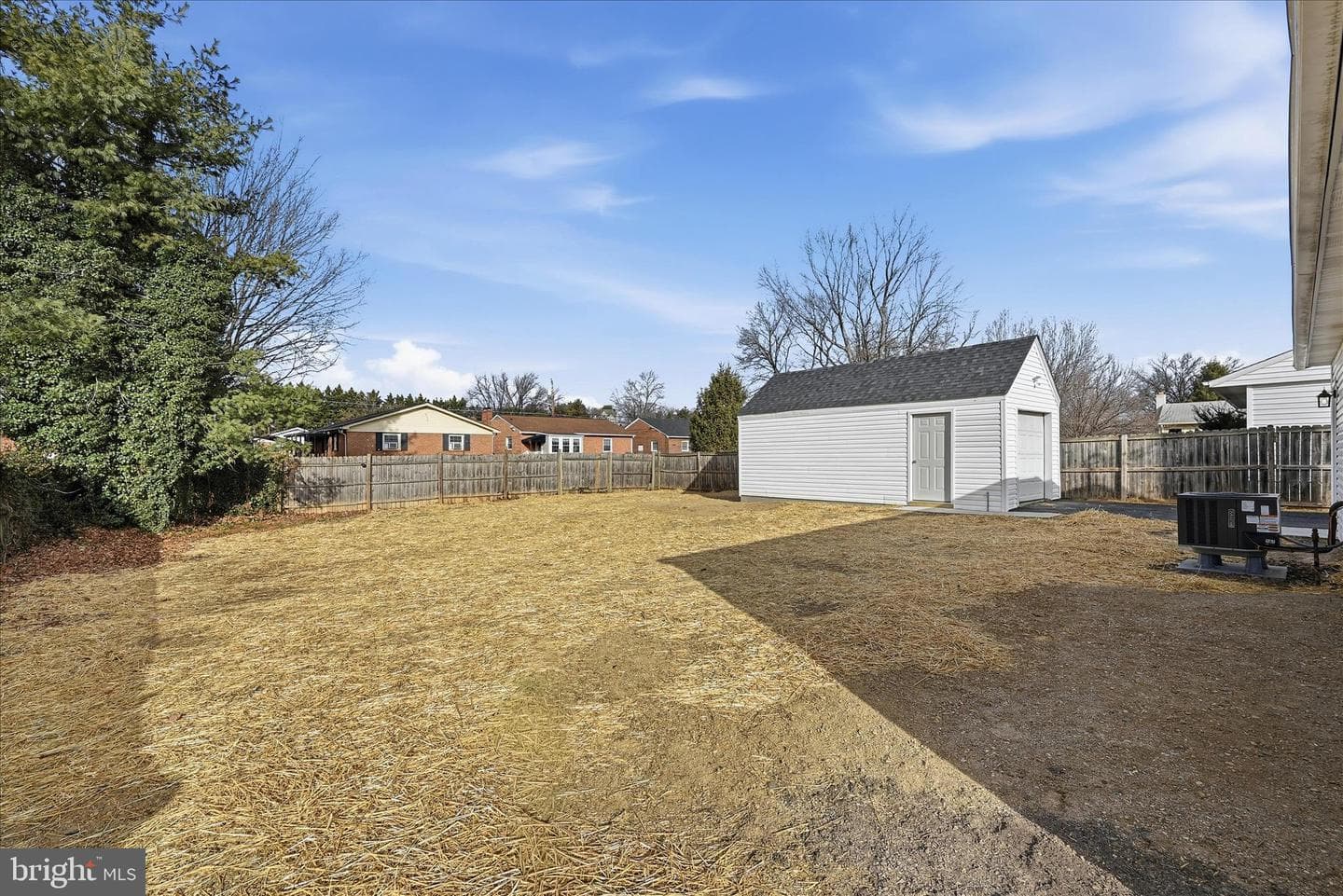 217 Myrtle Avenue photo 37