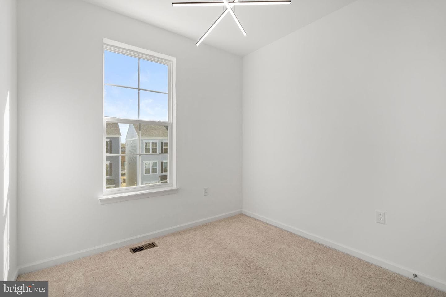 3137 Eton Place photo 21