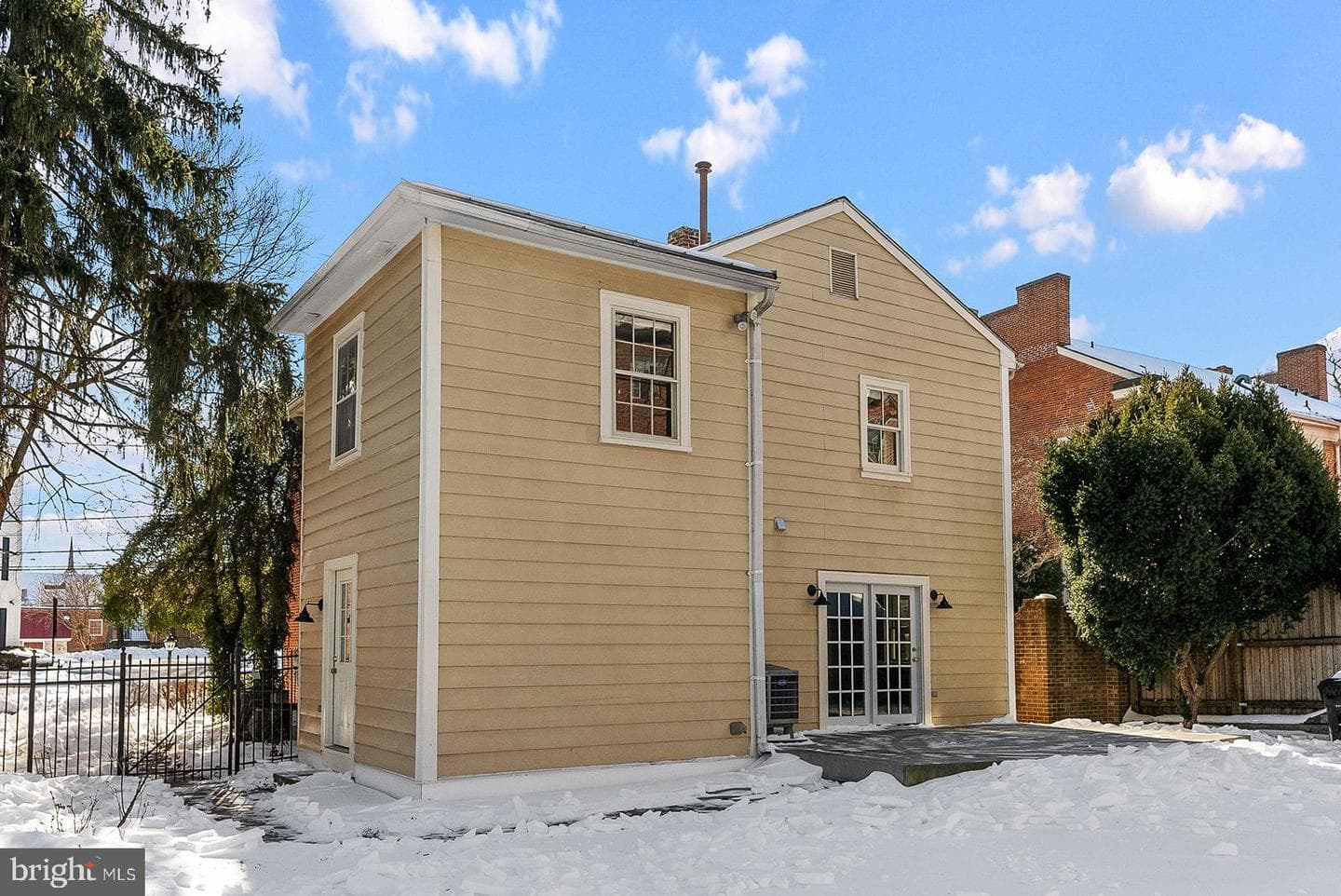 132 Amherst Street photo 69