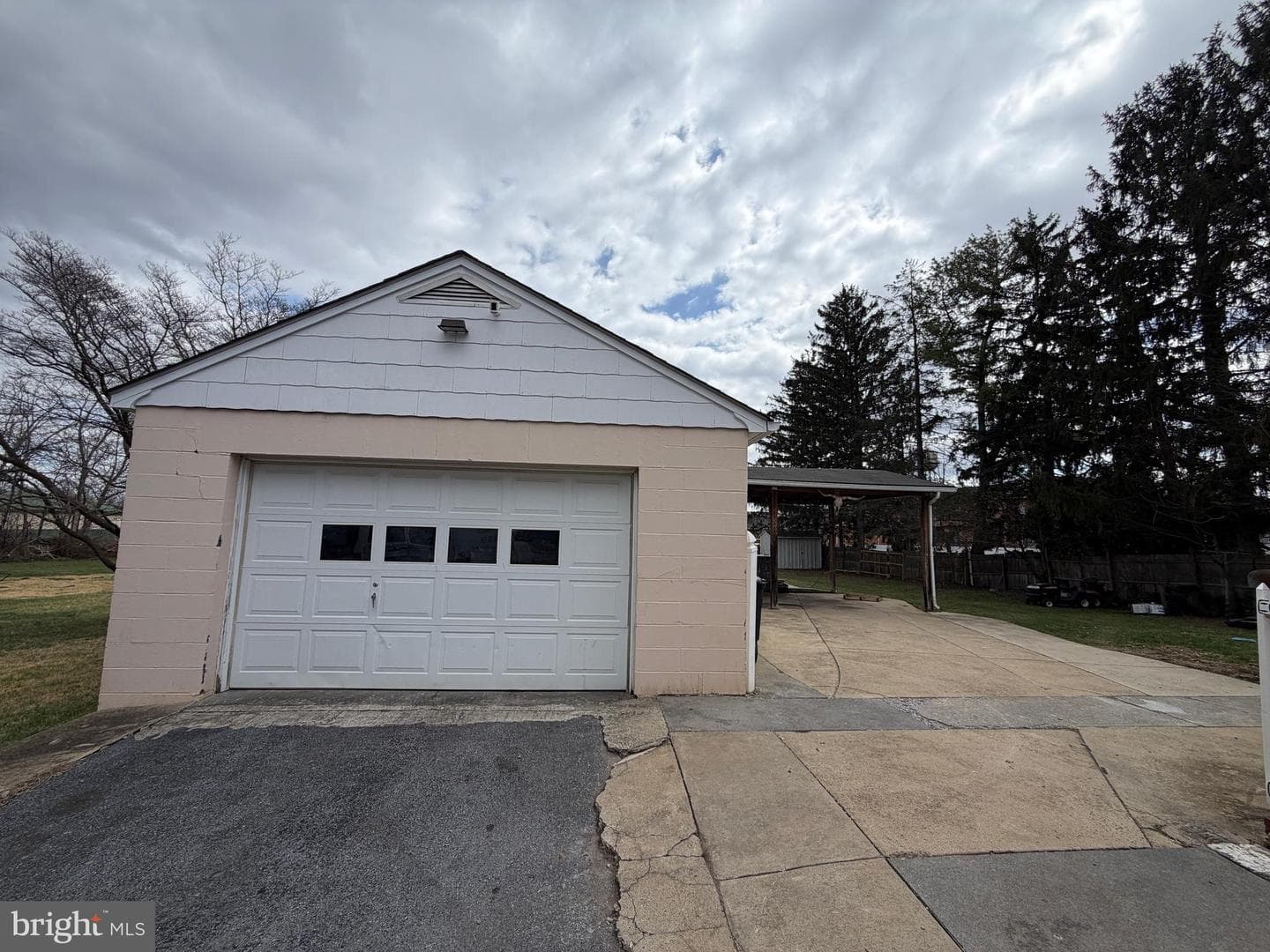 2250 Roosevelt Boulevard photo 46