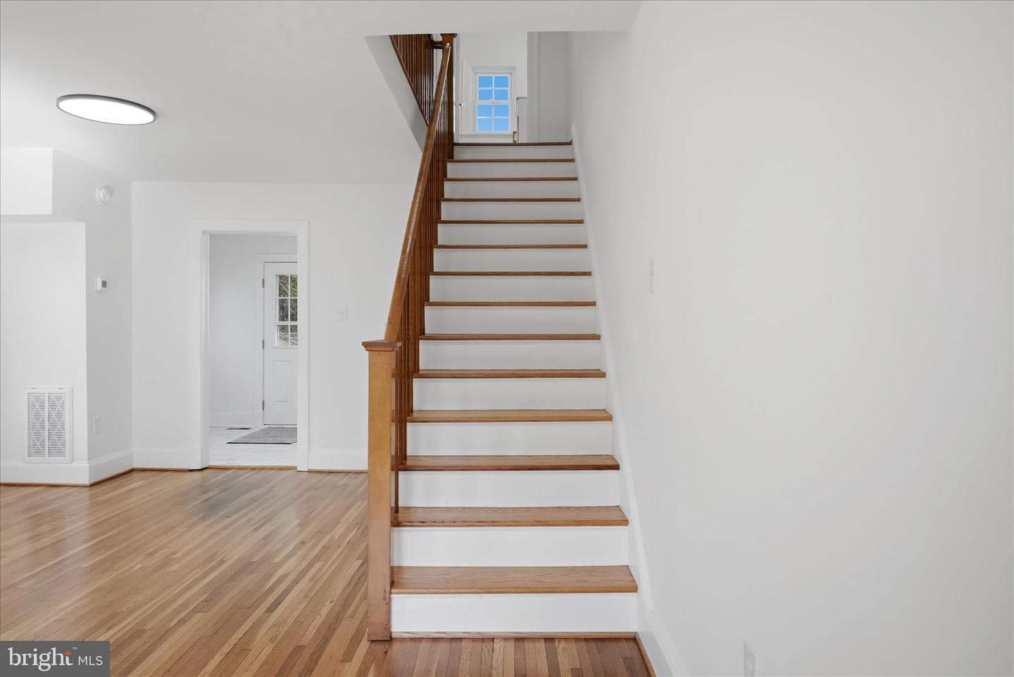 625 Watson Avenue photo 16
