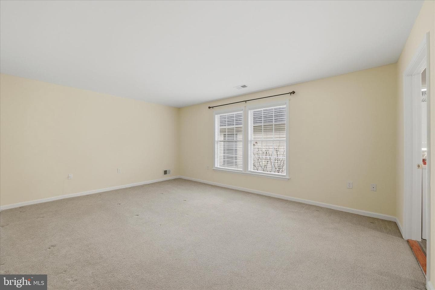 1851 Melvor Lane photo 19